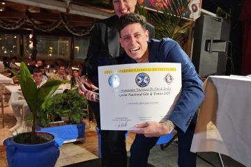 El joven bartender valenciano Antonio Miñarro, arrasa con una lluvia de premios y revalida su título de campeón de España de Cocteleria en Tenerife